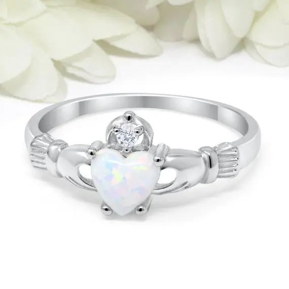 Huitan Claddagh кольцо с созданным опалом посеребренные Классические Свадебные