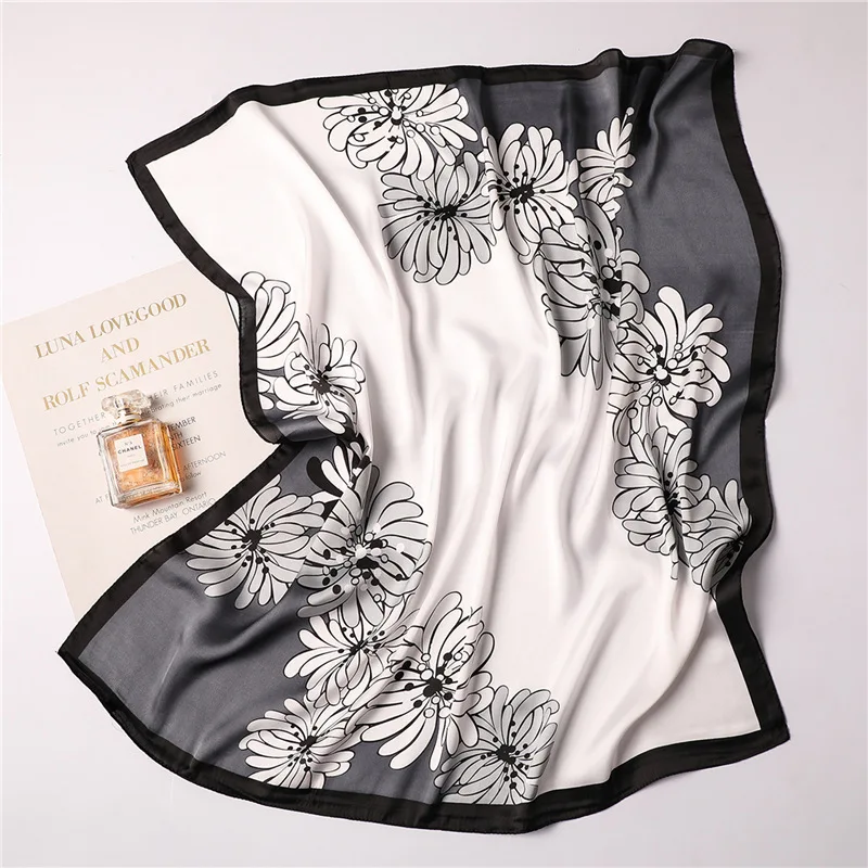 2019 New Square Women's Silk Scarf Female Shawls Wraps Fashion Print Small Office Hair Hijabs Foulard Bandana | Аксессуары для