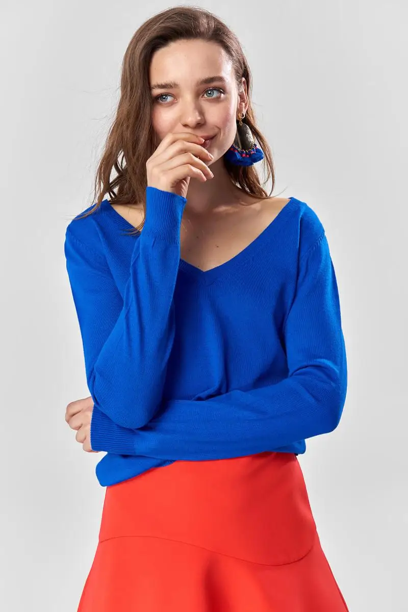 Trendyol Saks вязаный свитер с v-образным вырезом TCLAW18MY0024 |