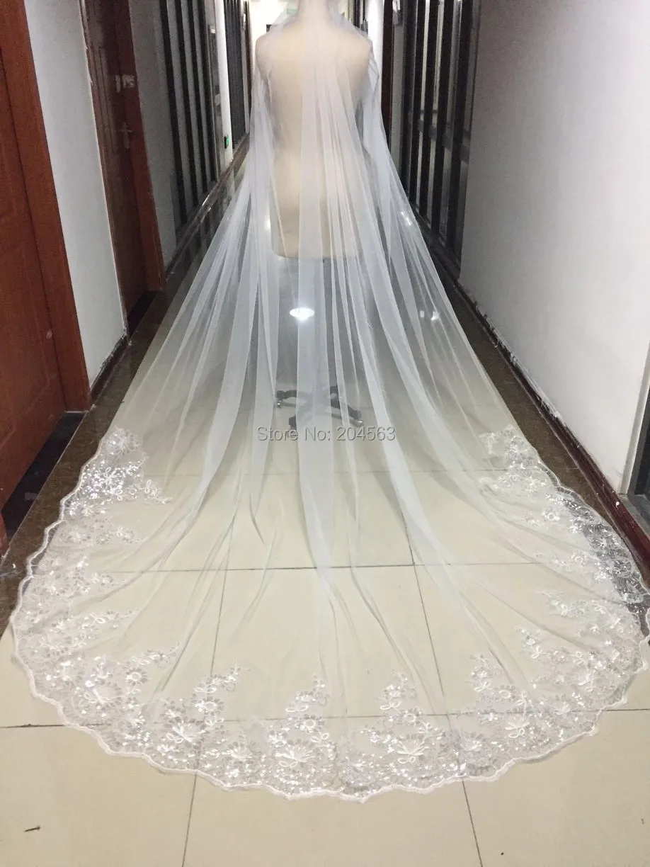 

Romantic Lace Wedding Veil Long Bridal Veils with Comb