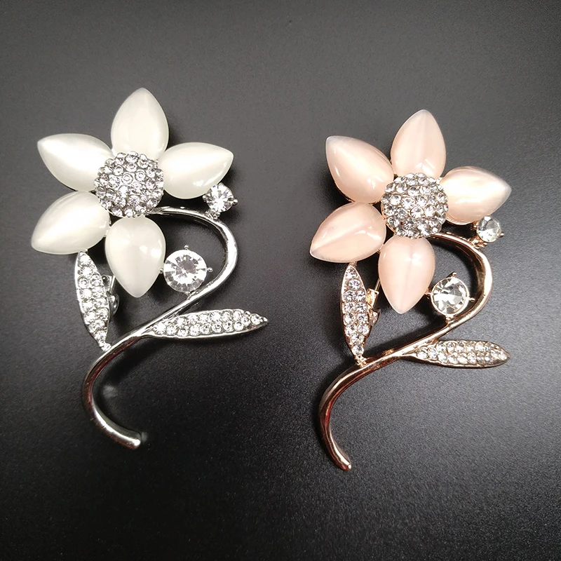Fashionable Imitation Opal Stone Flower Brooch Pin Simple Design Garment Accessories | Украшения и аксессуары