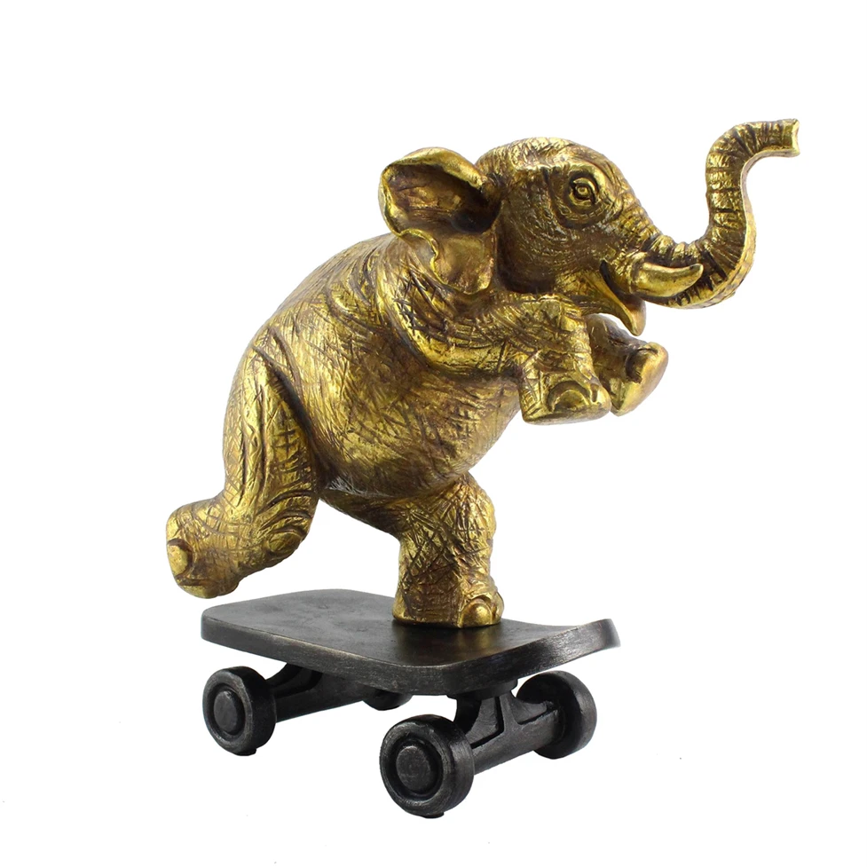 Потрясающая фигурка слона из полирезины на скейтборде золото|Статуи и