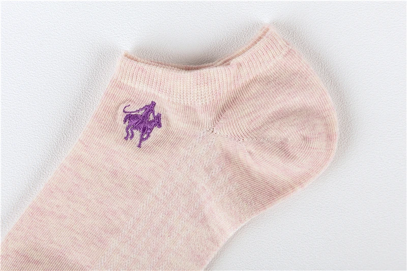2020 Harajuku new women's socks Pure color cotton boat socks fashion casual color women's socks the best gift to the ladies