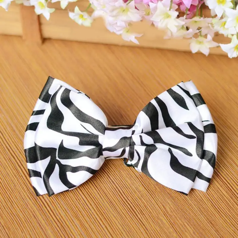 Модное мужское платье смокинг с галстуком бабочкой для фортепиано принтом