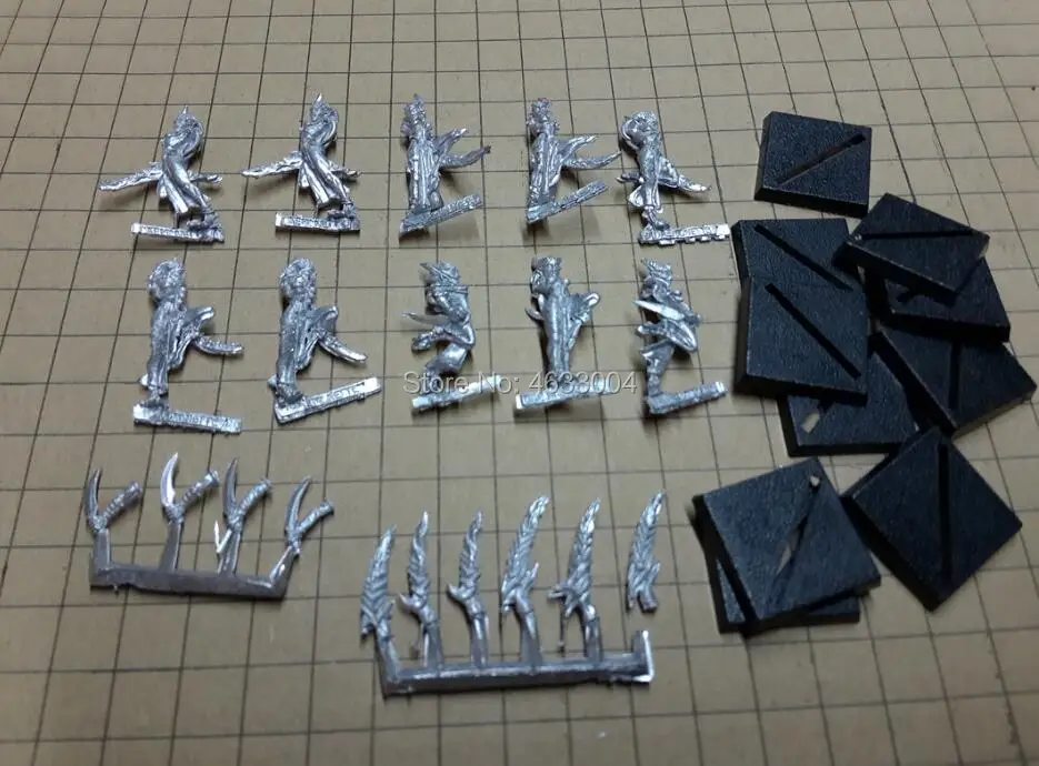 Daemonettes of Slaanesh (Classic) 10 * Металлические Биты|Игровые фигурки и трансформеры| |