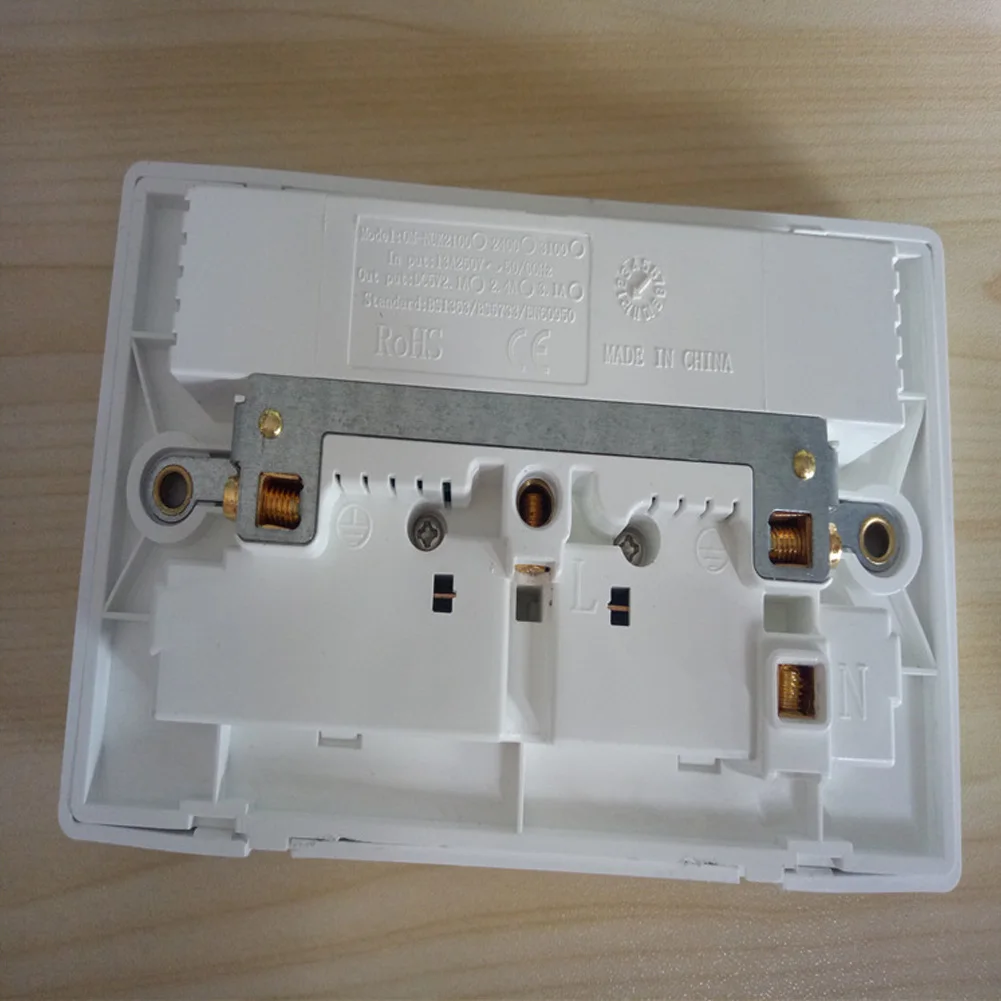 Dual USB зарядное устройство голос управление Великобритания Plug Розетки Wi Fi адаптер