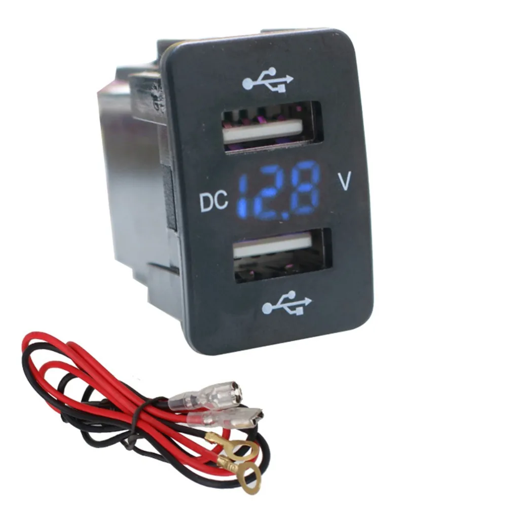 Автомобильное зарядное устройство SOONHUA с двумя USB портами и цифровым