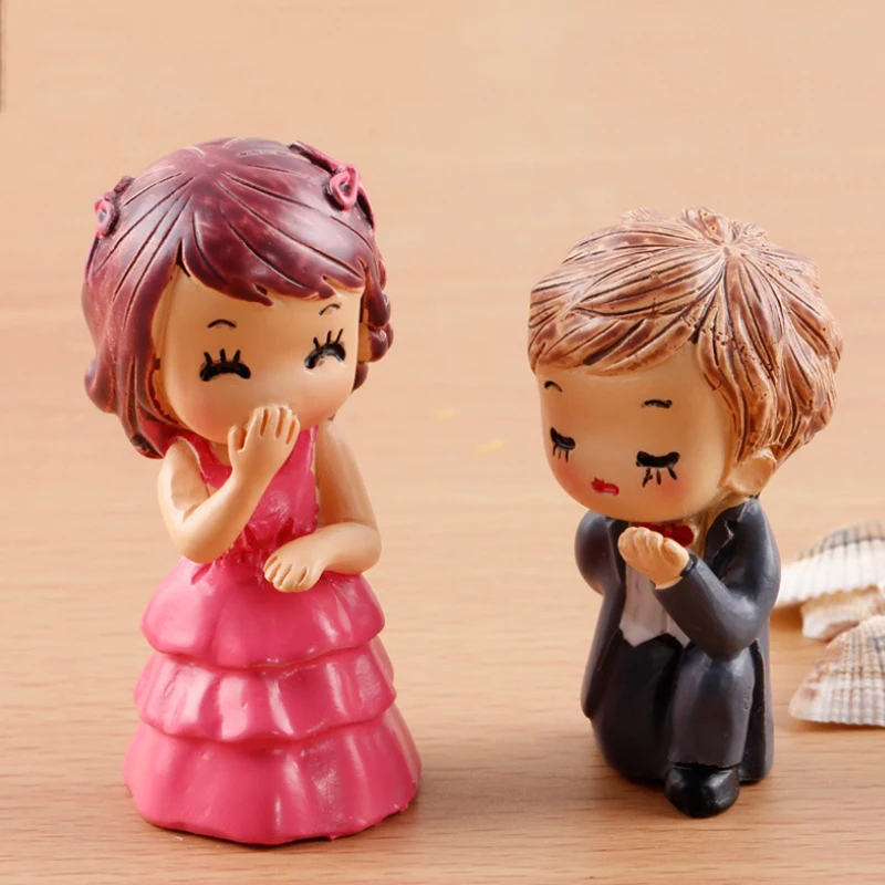 Hot 2PCS/1Set Miniatures Lovers Couple Figurines Resin Crafts Fairy Chair Garden Sweety Micro Landscape Home Decoration | Дом и сад