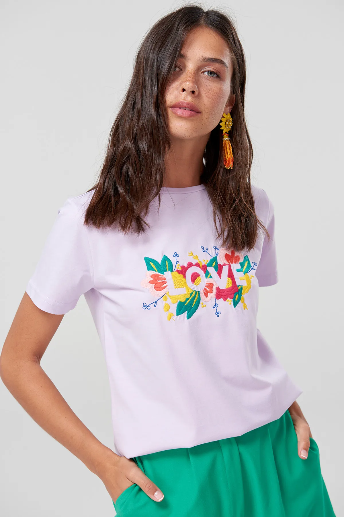 Trendyol трикотажные футболки с вышивкой Lila TCLSS18GS0072 | Женская одежда