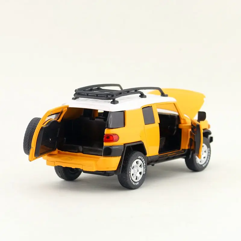 /литая модель игрушки/1:32 весы/Toyota FJ SUV Sport Land Cruiser/звук и светильник/образовательная Коллекция/подарок
