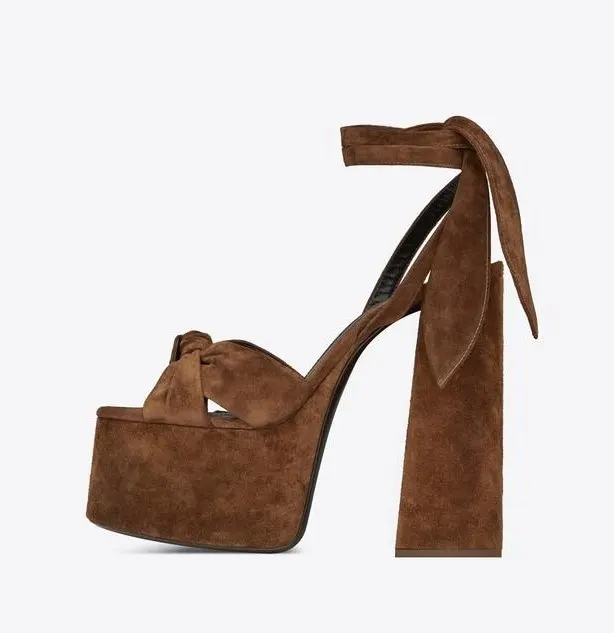 Лидер продаж Женские однотонные кожаные босоножки на платформе цвет коричневый