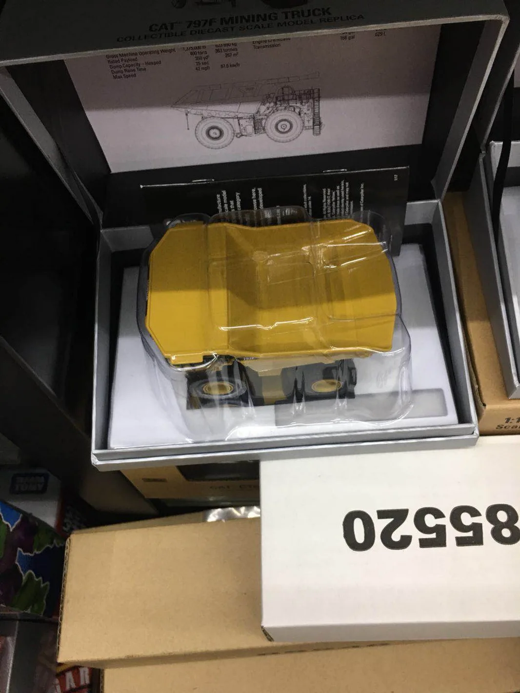 

Diecast Masters 1/125 Scale Caterpillar Cat 797F Mining Truck Elite Diecast #85536