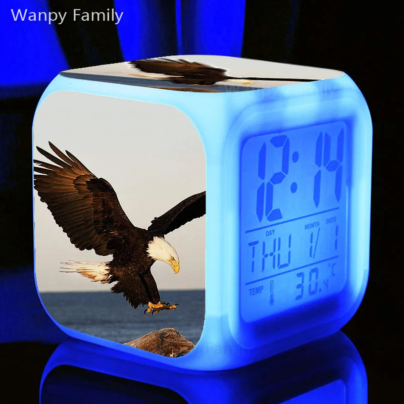 Светодиодные часы Raptor Eagle 7 цветов меняющие цвет светящиеся цифровые фоточасы