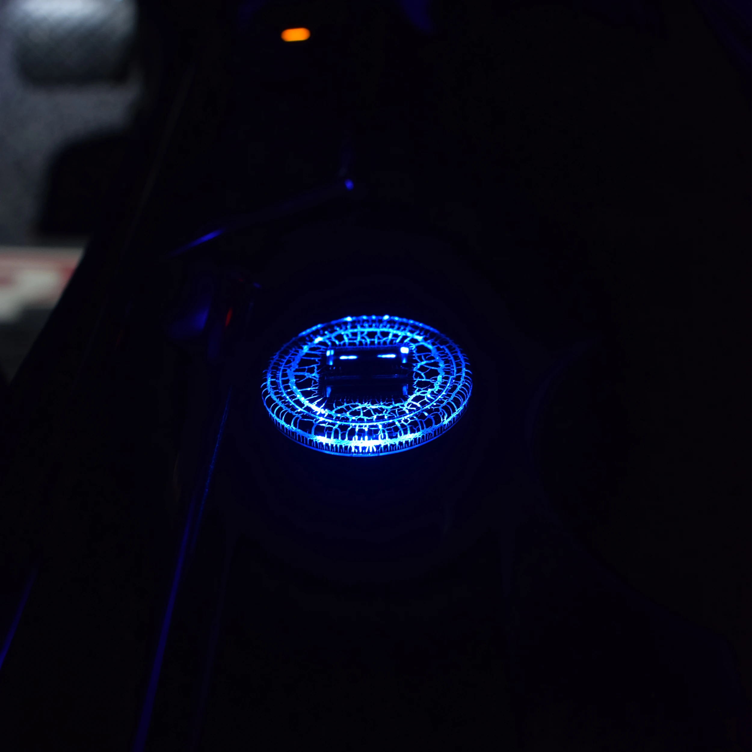 Авто интимные Аксессуары Универсальный QC3.0 Мини двойной 2 USB Автомобильное