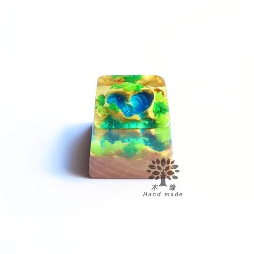 

1 Piece Handmade Resin Keycap Mechanical Keyboard Wooden Key Caps for Cur De Voh Lake