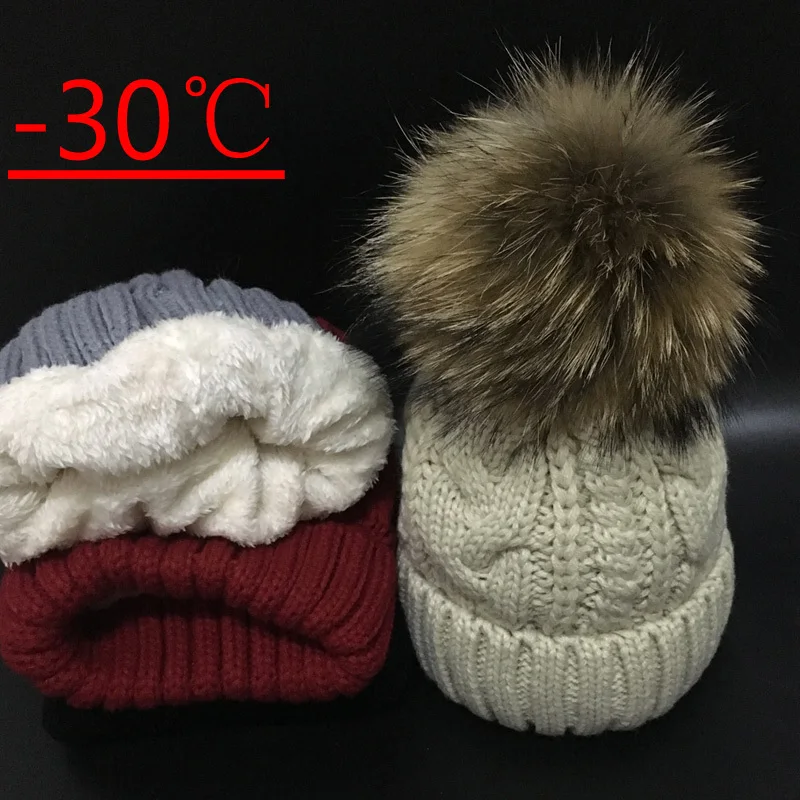 2018 Women's hats Add velvet Fleece Inside Beanies Winter Hats for women 100% Raccoon Fur Pompom Hat Female Twist pattern caps30 |