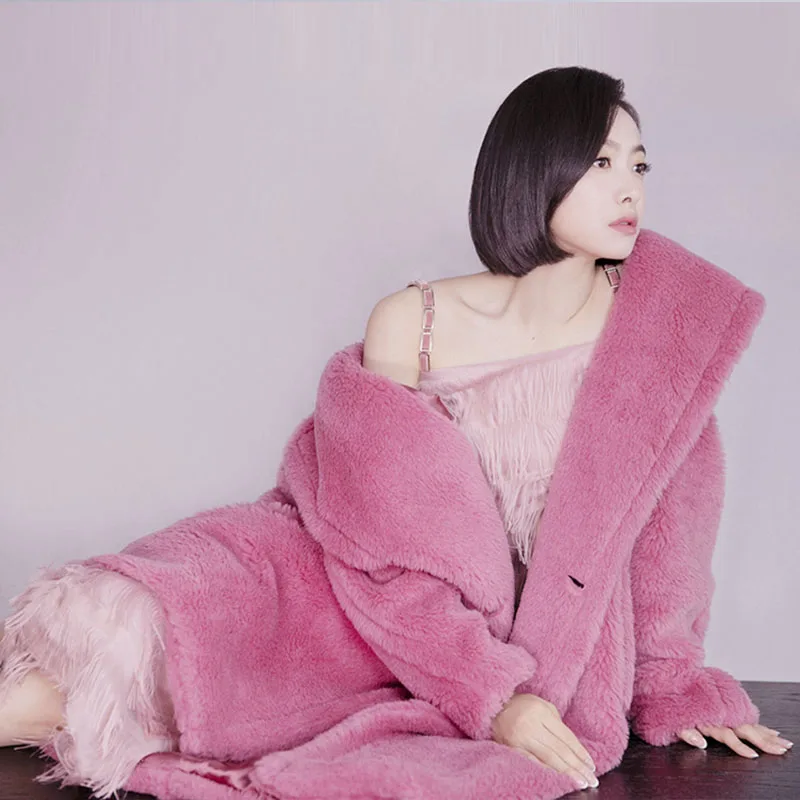 2018 Winter Sweet Pink shaggy women faux fur coat streetwear Runway Designer warm plush teddy Female overcoat party Clothes |