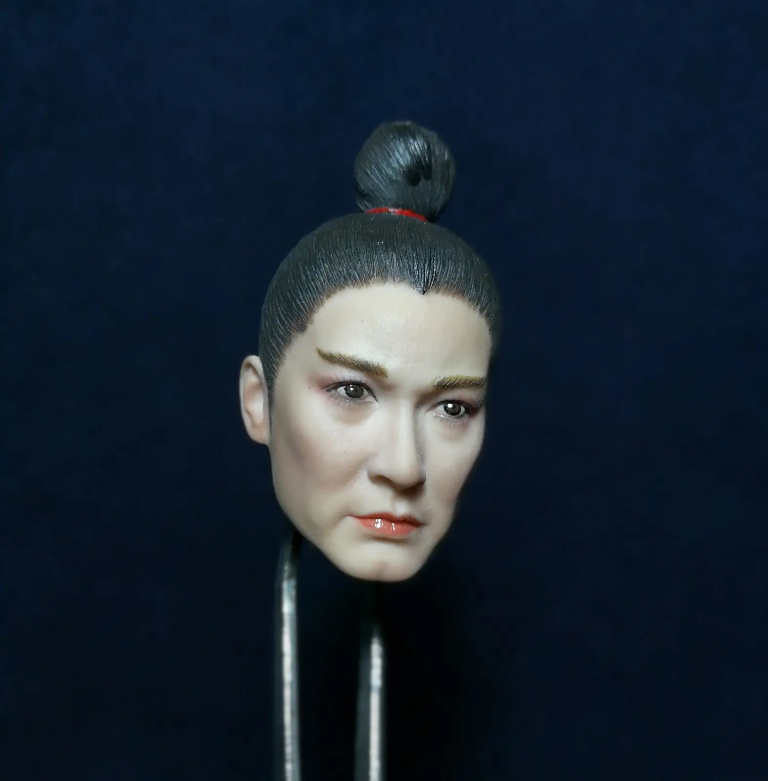 1/6 китайская женская голова скульптура Qingxia Lin короткая для волос непобедимая