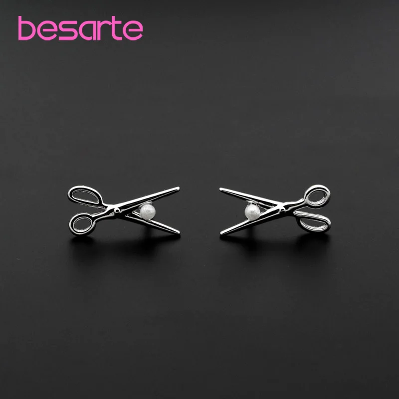 Серьги-гвоздики с жемчугом женские дизайнерские сережки подвесками для