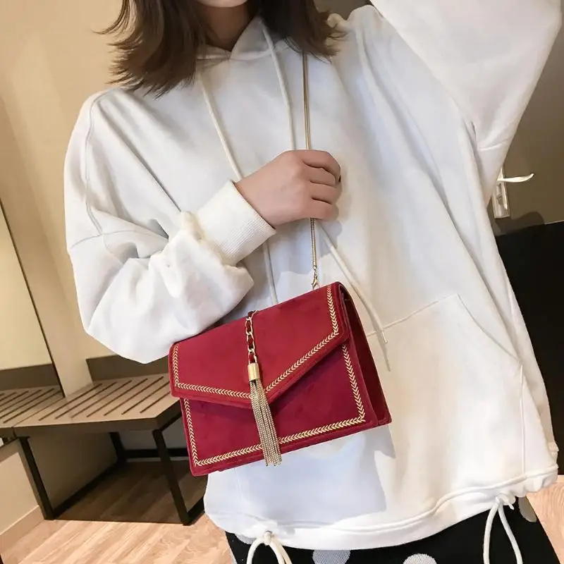 Клапаном сумка слинг Для женщин Velvet Chain кисточкой плеча Crossbody Сумки для дам деньги