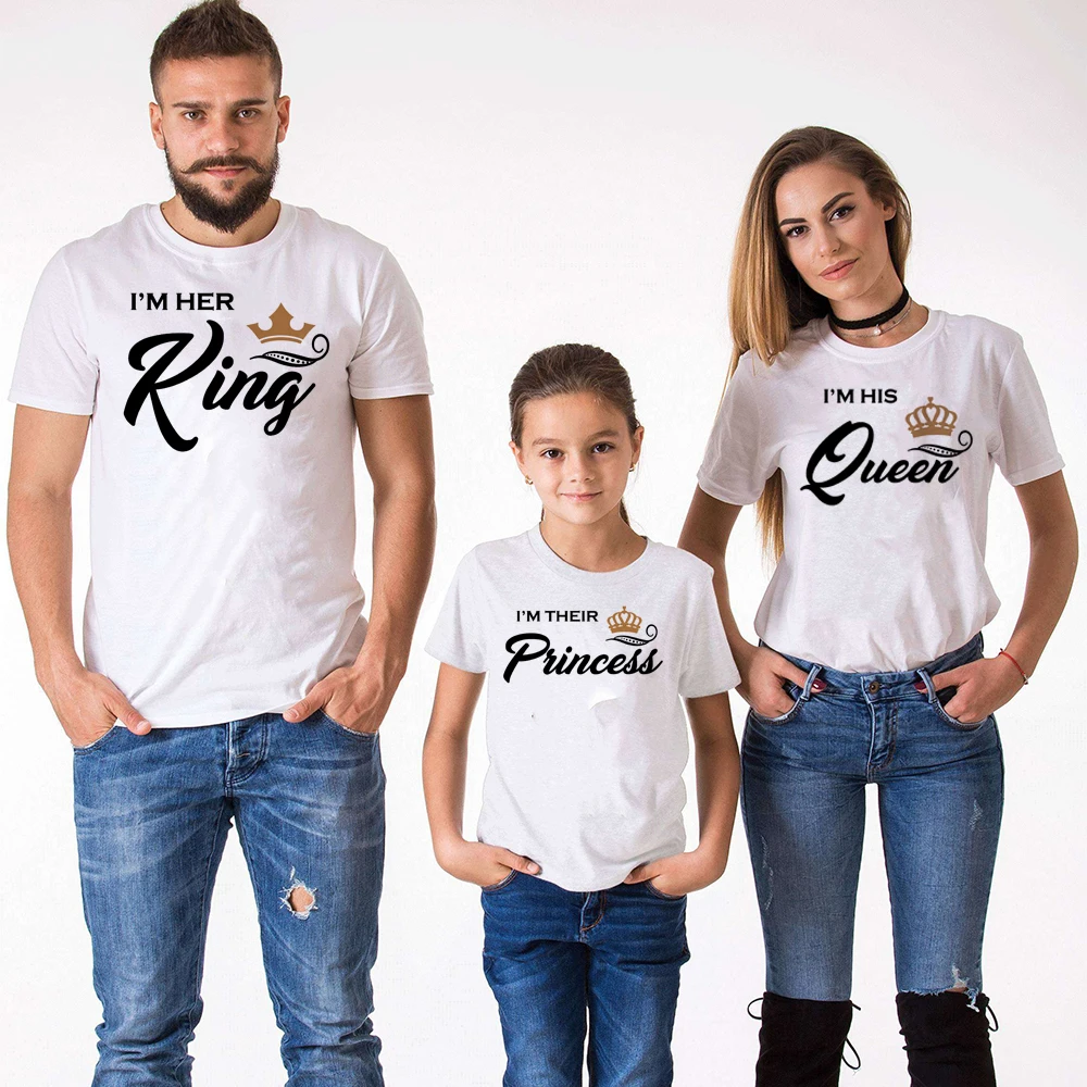 

King Queen Princess Crowns Matching Family Shirts Summer Family Look Short Sleeved T-shirt Father Mother and Daughter Clothes