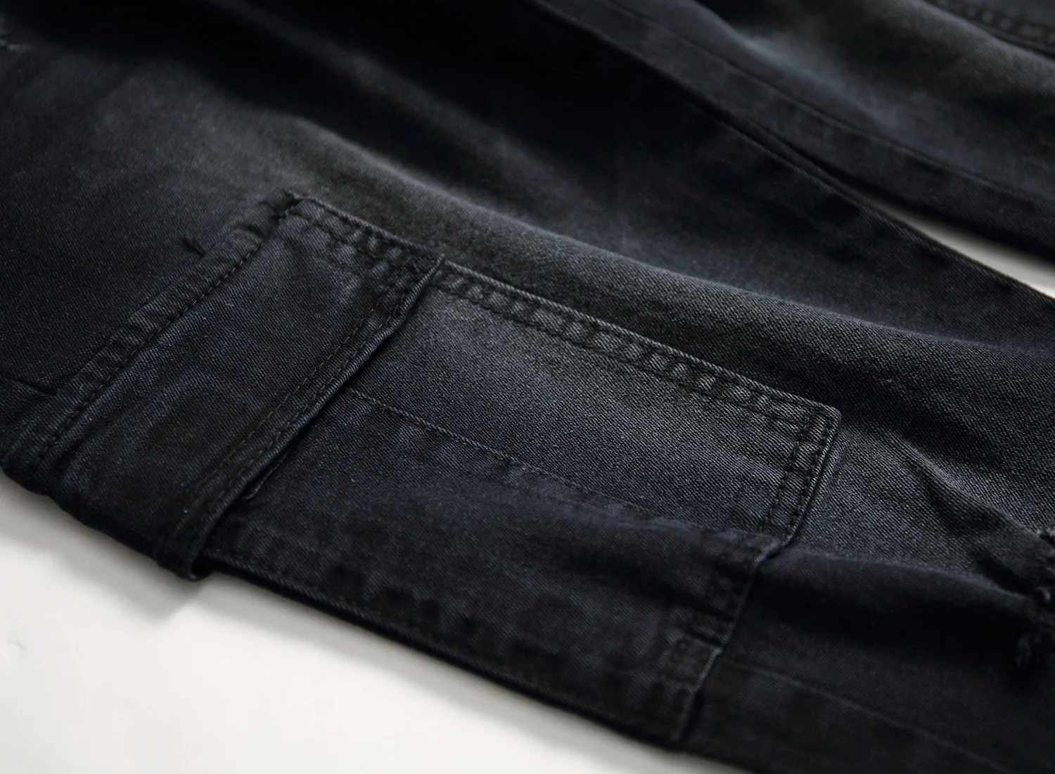 

Ripped Jeans Men's Fashion Personality Streetwear Retro Elasticity Slim Fit Skinny Hole Printed Black Jeans Plus Size