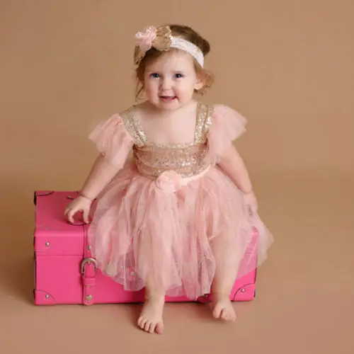 Новинка лета 2018 официальное розовое платье принцессы с блестками детское