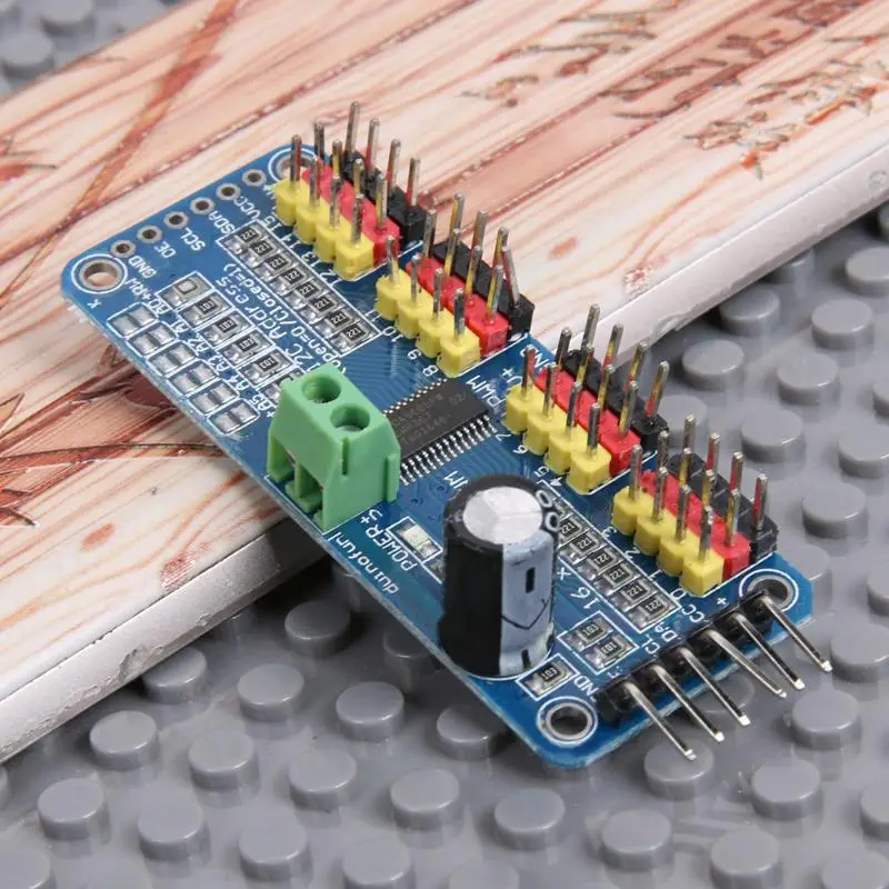 PWM/Servo/Drive Plate 16 Channel PWM Controller IIC Port for Arduino Robot | Электроника