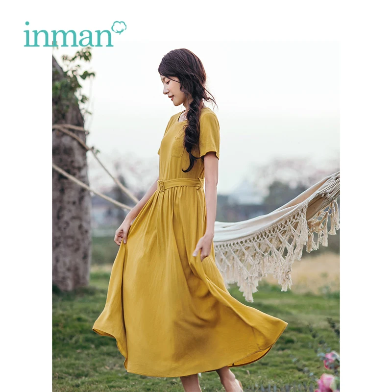 Женское длинное платье INMAN однотонное летнее с круглым вырезом поясом и коротким