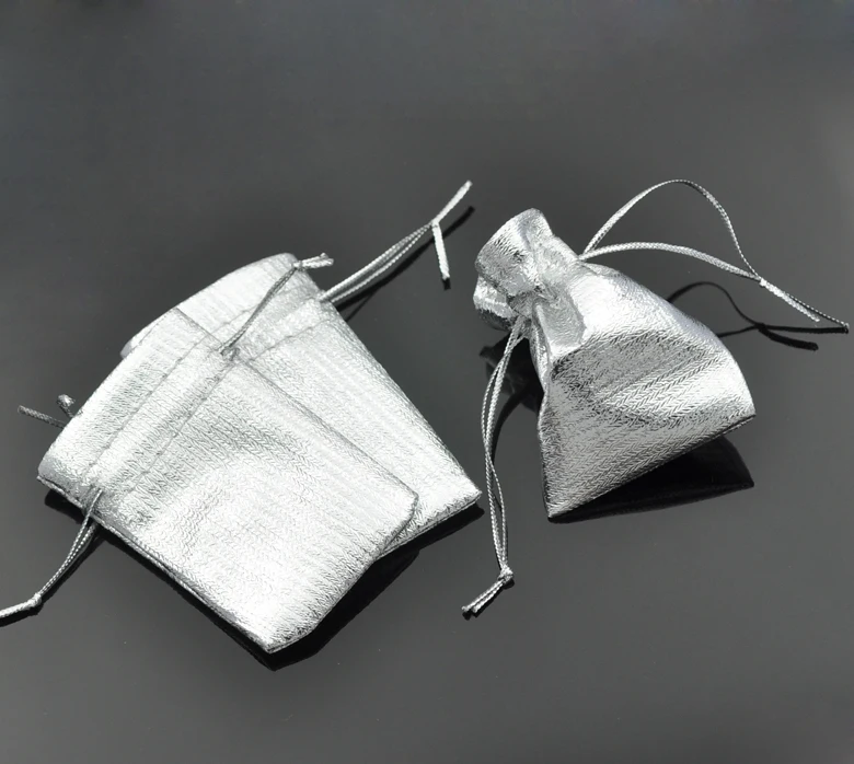 

DoreenBeads Satin Fabric Gift Bags With Drawstring Silver Plated 5x7cm,100PCs (B22742) yiwu