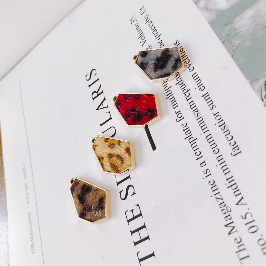 

Alloy Pendant Necklace Charms DIY Material Jewelry Earring Accessories