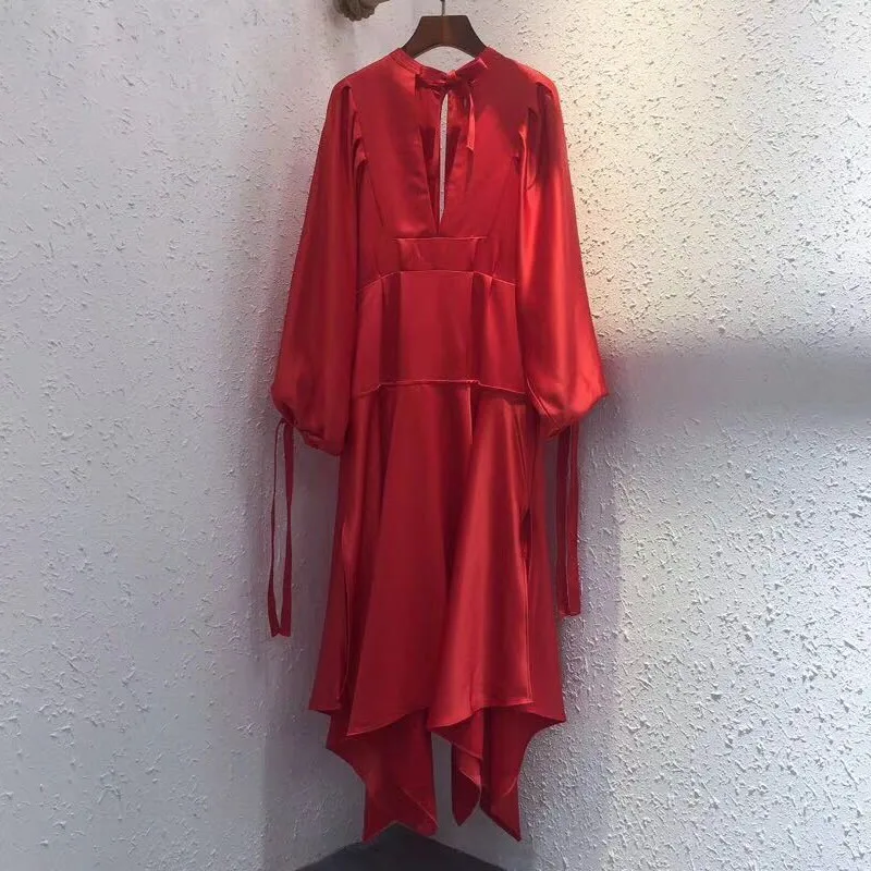 TWOTWINSTYLE Сатиновые платья для женщин с бантом и фонариком длинным рукавом со
