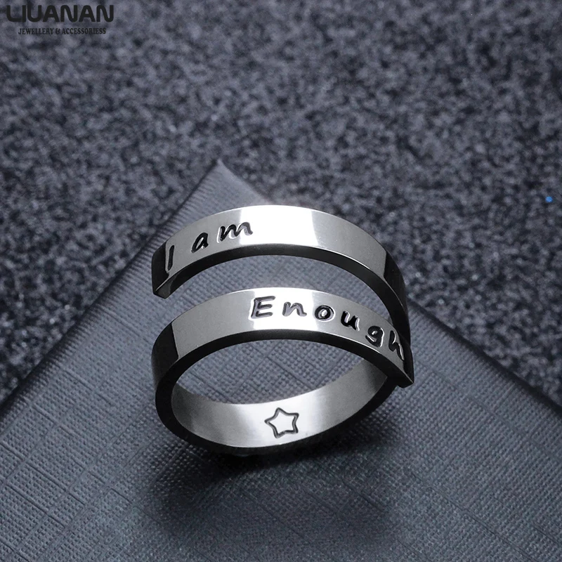 Она верила что она сможет так и сделала выгравированное кольцо спиральное