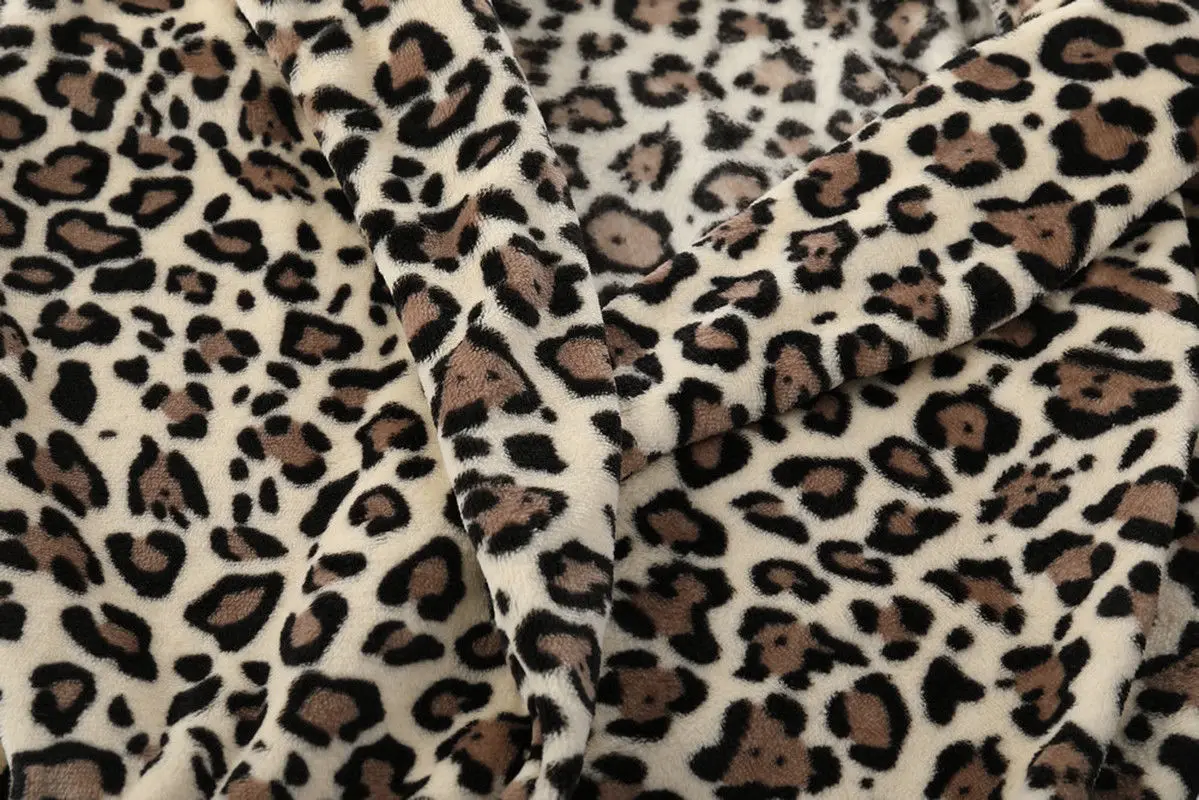 

Women Leopard Jackets Winter Coat Women Cardigans Ladies Warm Jumper Fleece Faux Fur Coat Hoodie Outwear manteau Femme Plus size