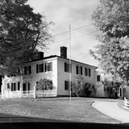 Фасадный дом Franklin Pierce Homestead Hillsborough New Hampshire USA постер принт (24x36)|Таблички и знаки| |