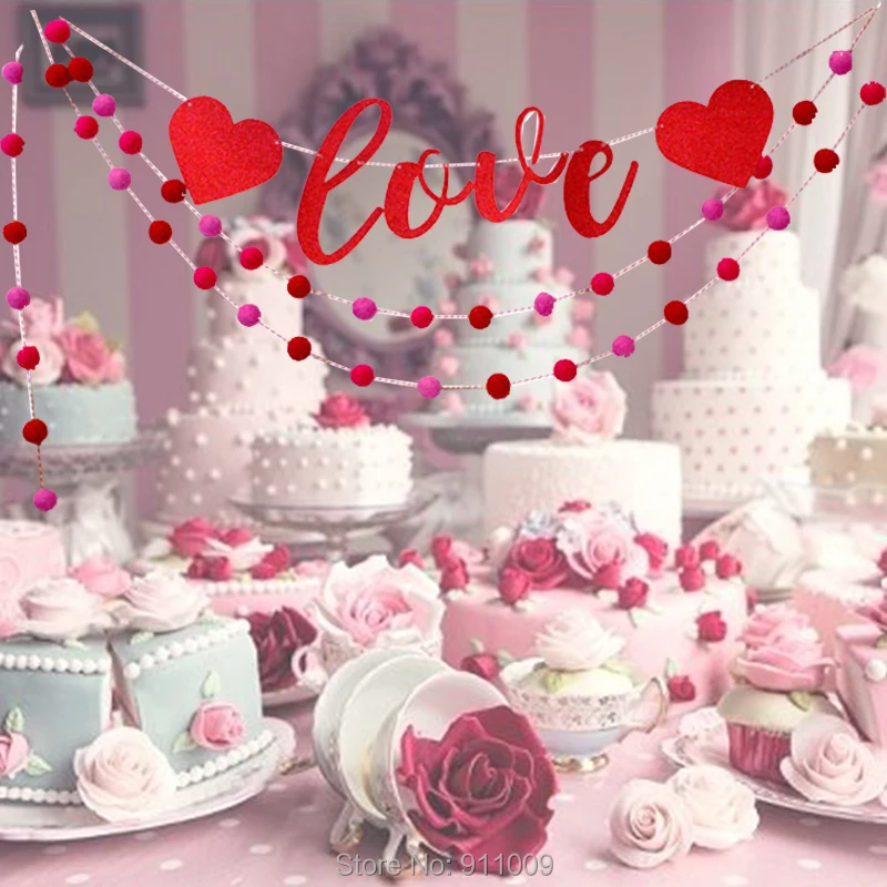 

Happy Valentine's Day Party Decorations Romantic Love Hanging Banners Wedding Party Bunting Backdrops Party Supplies