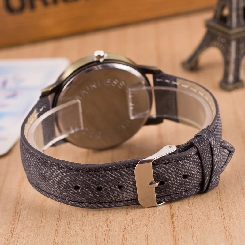 

2019 Newspaper Antique Watches Women Men Fashion Leather Sport Quartz Watch Ladies Male Casual Analog Dress Wristwatches Clock