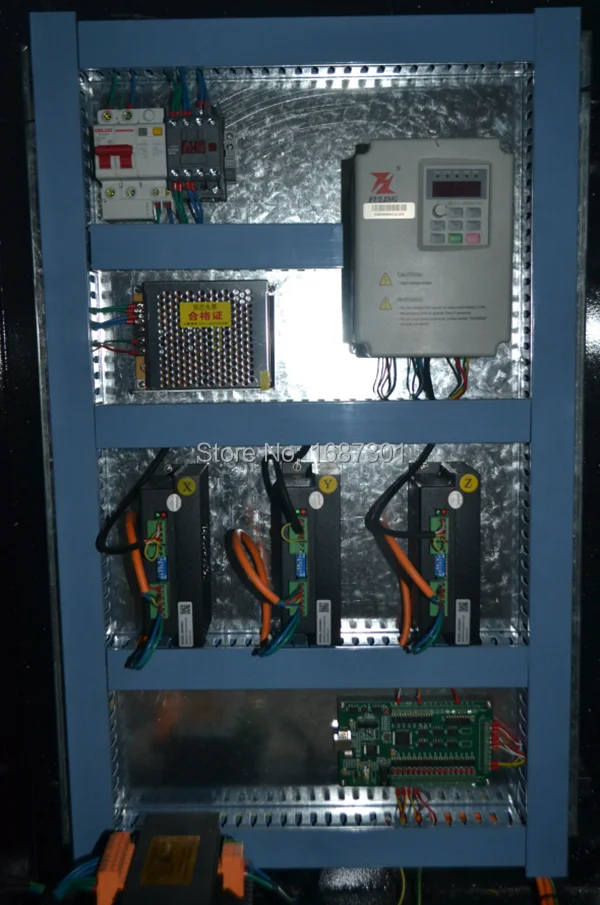 4 оси мм 1200*1200 2.2kw шпиндель водяного охлаждения фрезерные станки 3D гравировка ЧПУ