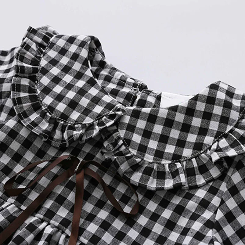 Весеннее платье для маленьких девочек детское с бантом и воротником Питер Пэн