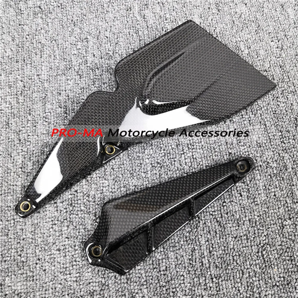 

Motorcycle Engine Covers in Carbon Fiber for Ducati XDiavel Plain glossy weave