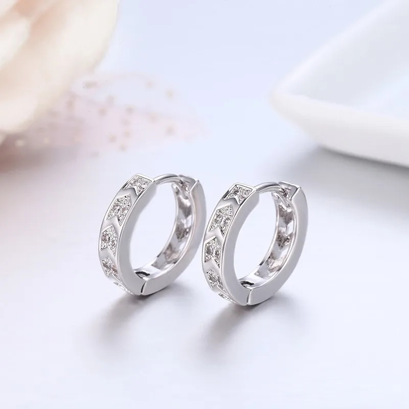 Серьги Huggie Aros милые маленькие круглые серьги со стрелой из фианита для женщин и