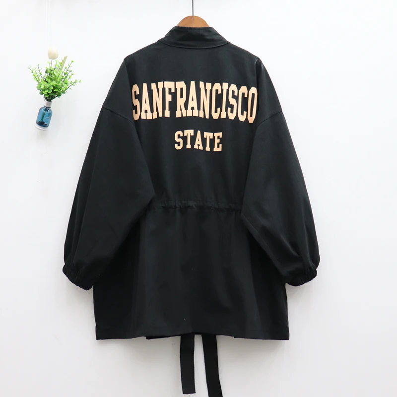 Куртка-бомбер женская джинсовая с буквенным принтом в стиле бойфренд ветровка