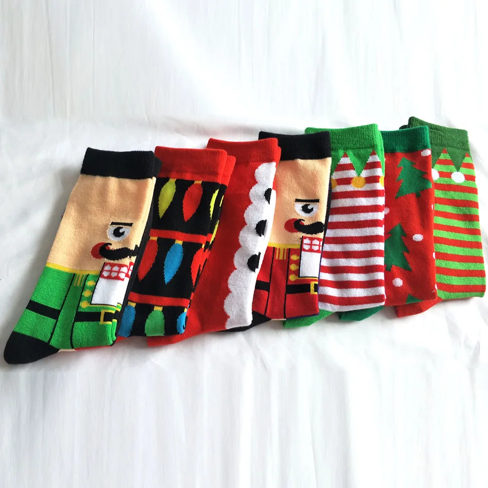

2018 Hot Acc Winter Warm Christmas Cartoons Print Socks Women Popular Christmas Cartoon Men Dress Socks Long Socks Warm Thick