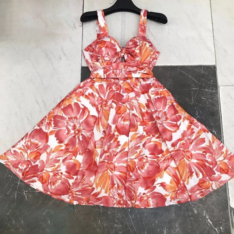 Платье-мини TWOTWINSTYLE с принтом глубоким вырезом открытыми плечами на бретельках