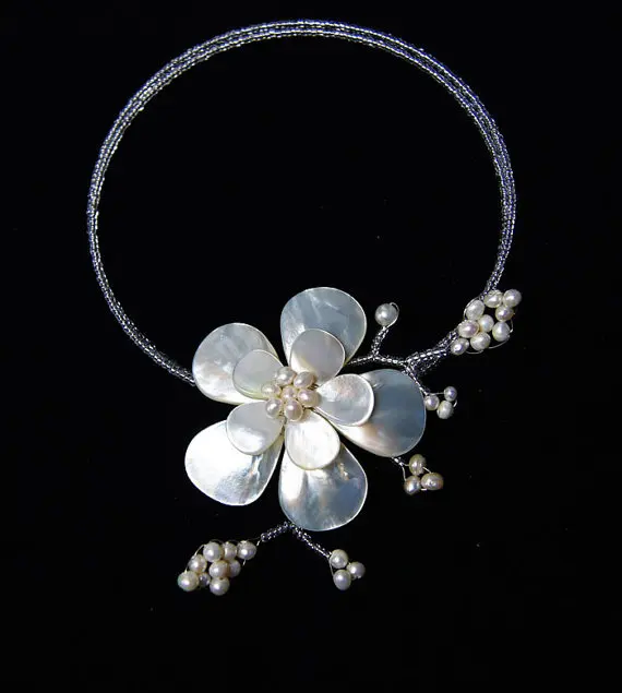 

Custom Order,bridesmaid gifts,Beaded Jewelry,Pearl Necklace,Choker With MOP Shell Freshwater Pearl Wired Flower