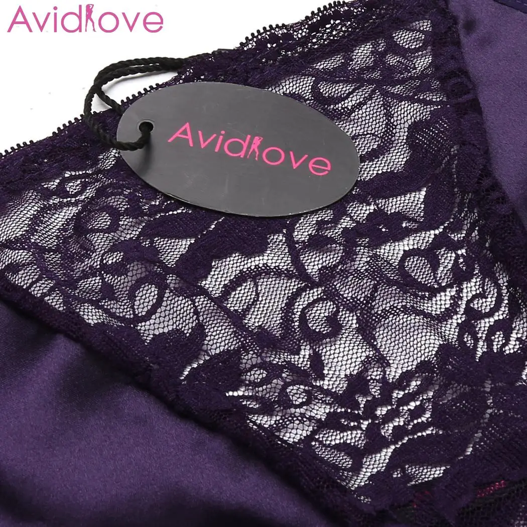 Женский пижамный комплект Avidlove Атласный топ на бретельках + шорты кружевной