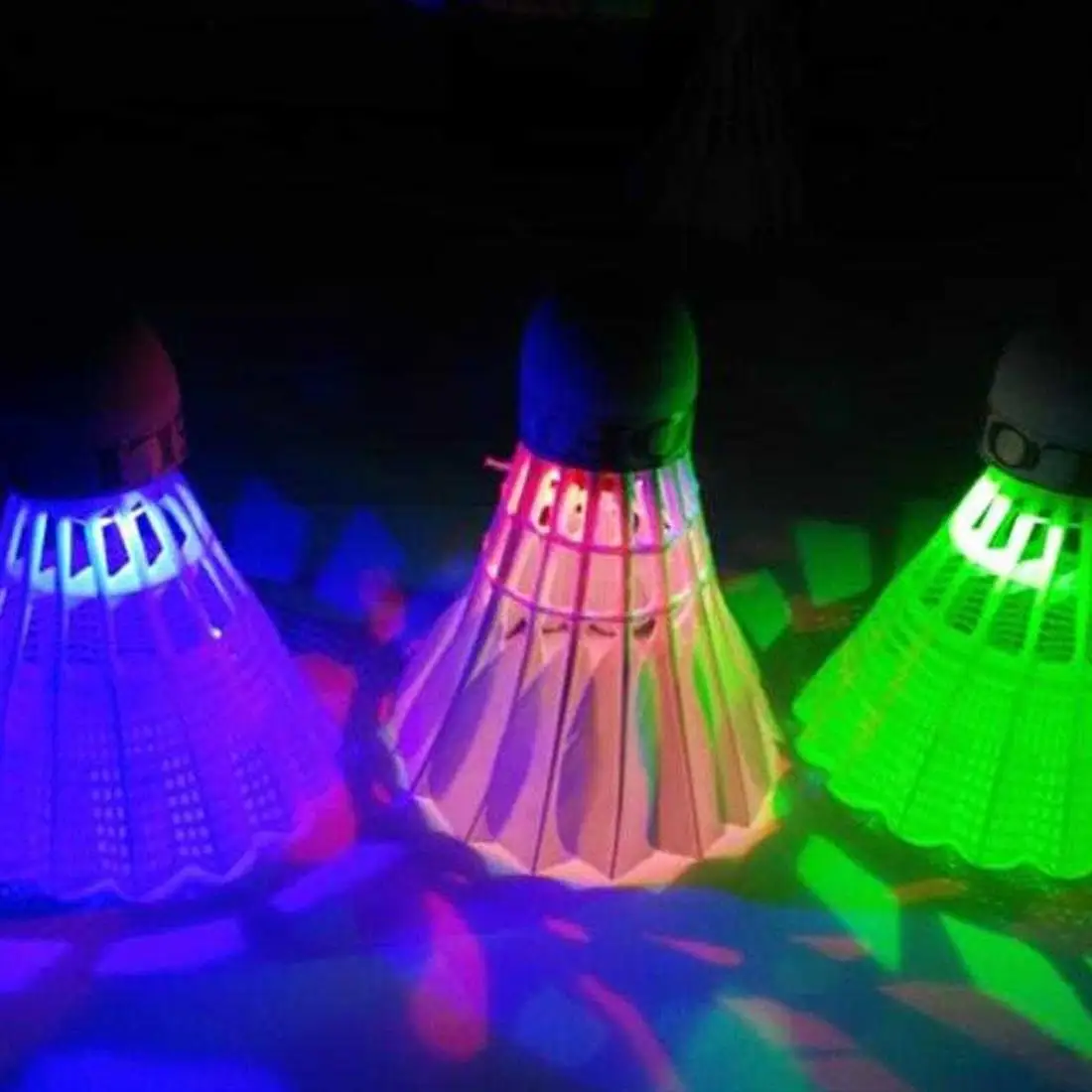 Практичный 4 шт красочные LED бадминтон волан мяч перо светится ночью на открытом
