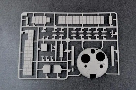 Trumpeter 1/35 01549 T-62 ERA Mod.1972 (Иракская регулярная армия) | Игрушки и хобби