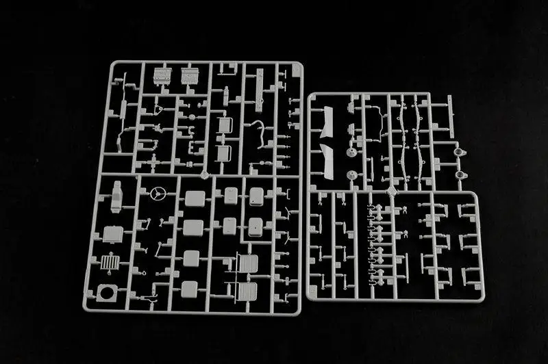 Trumpeter 1/35 02320 BJ212 Военный джип с пусковой установкой | Игрушки и хобби