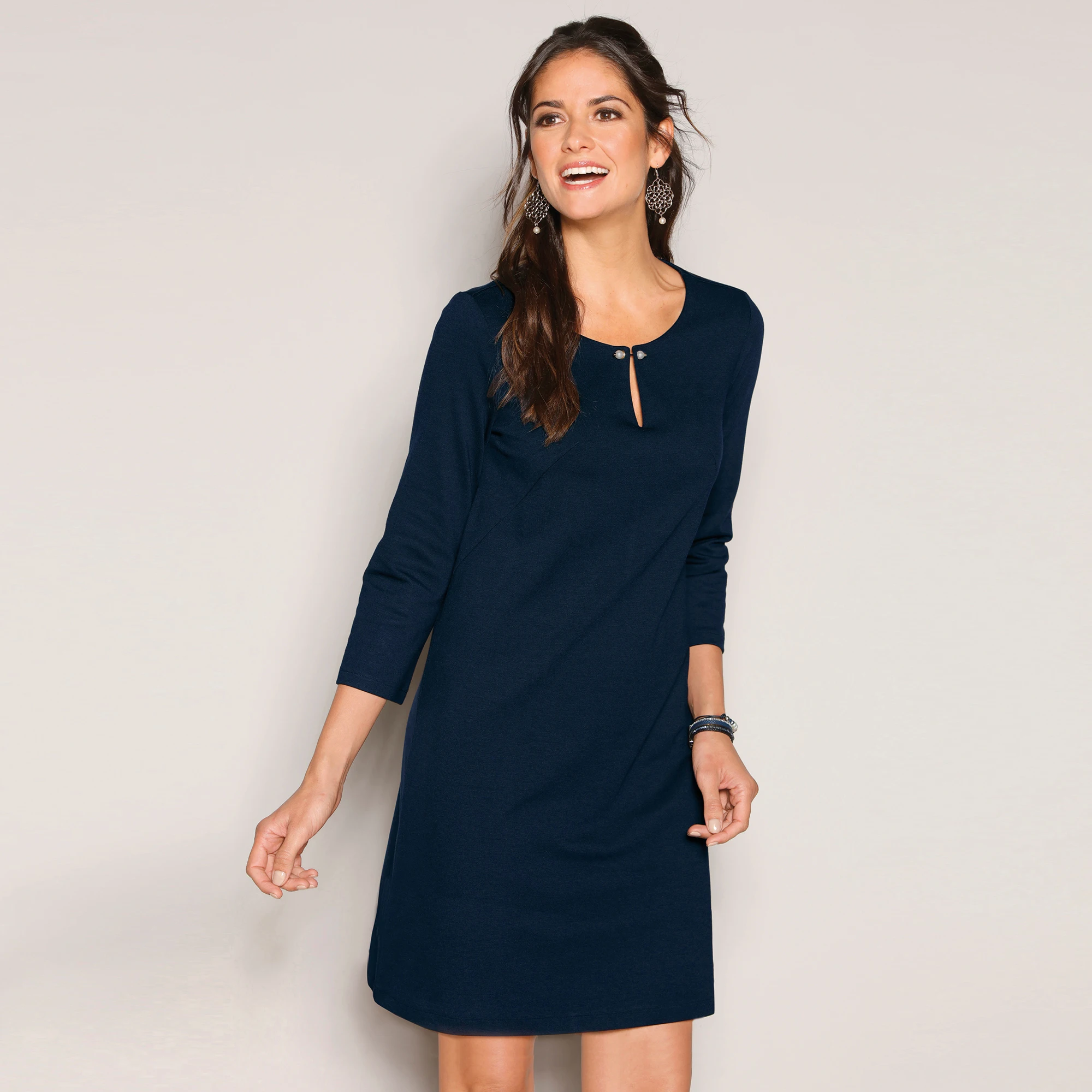 Женское платье с вырезом кафтан красивым жемчугом рукава 3/4-017992 Платье женское